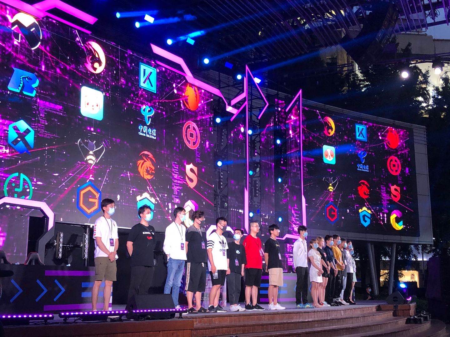 的第八个世 的第八个世